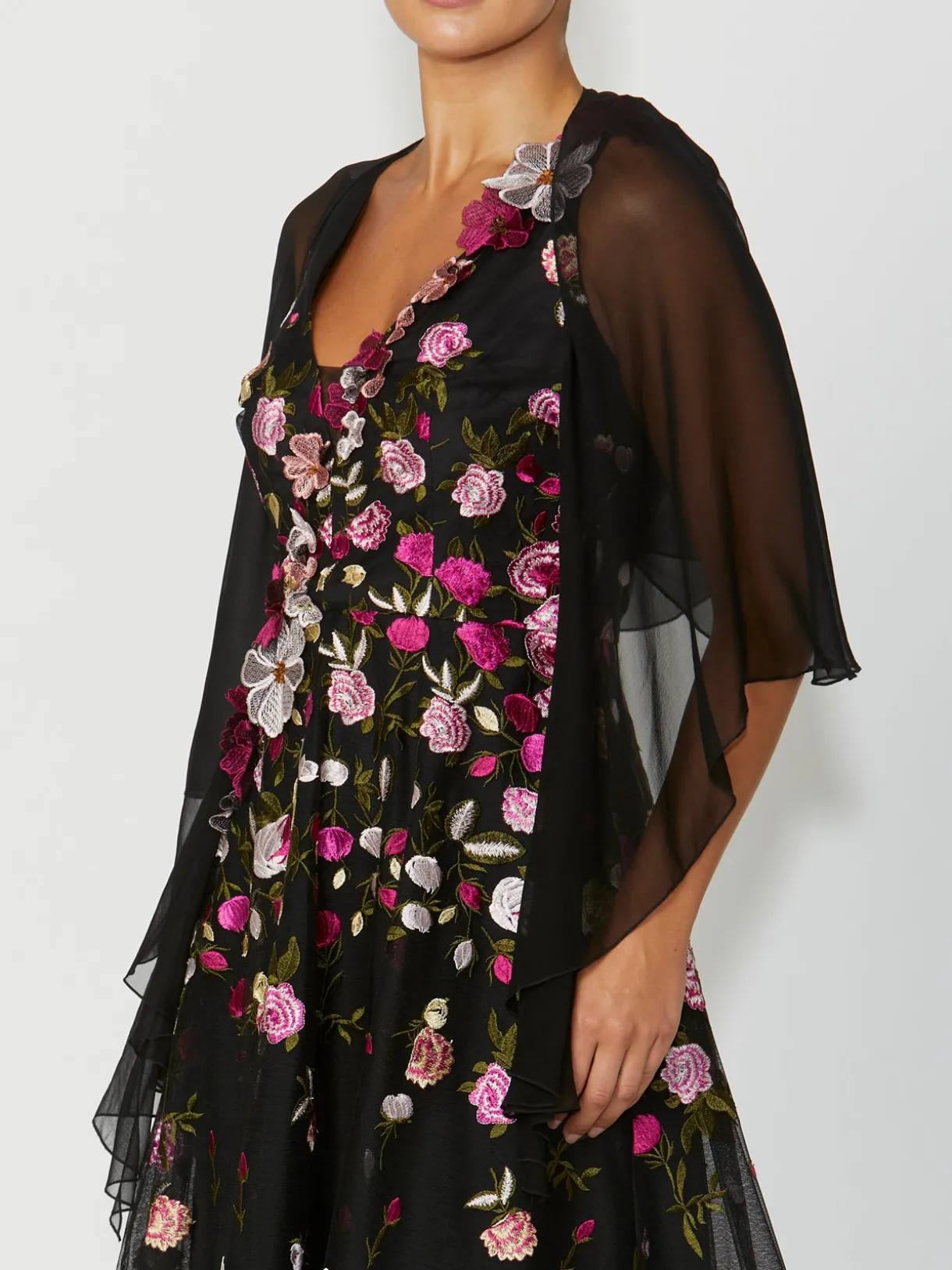 Anthea Crawford Shrugs<Silk Shrug Black