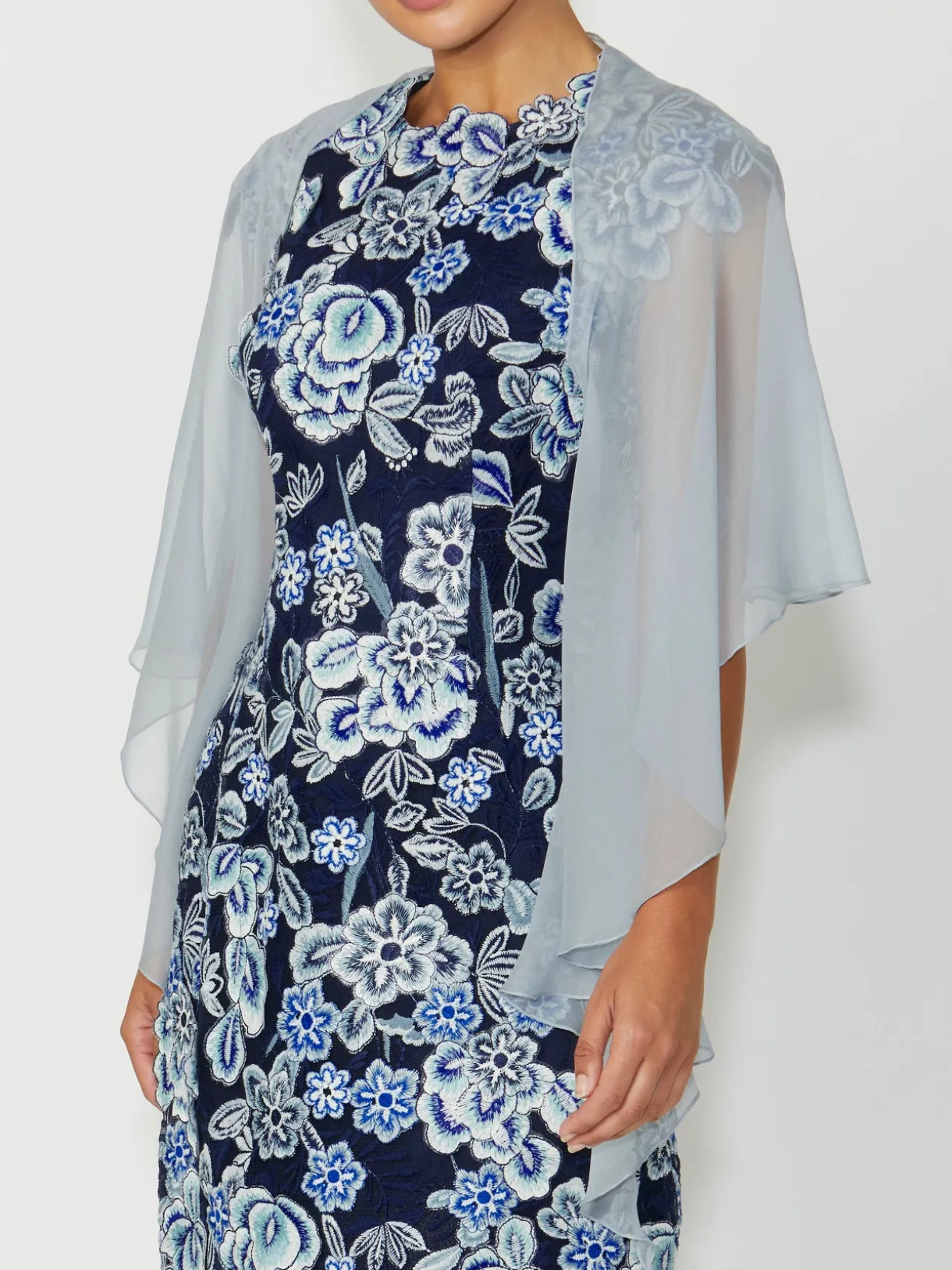 Anthea Crawford Shrugs<Silk Shrug ICE BLUE