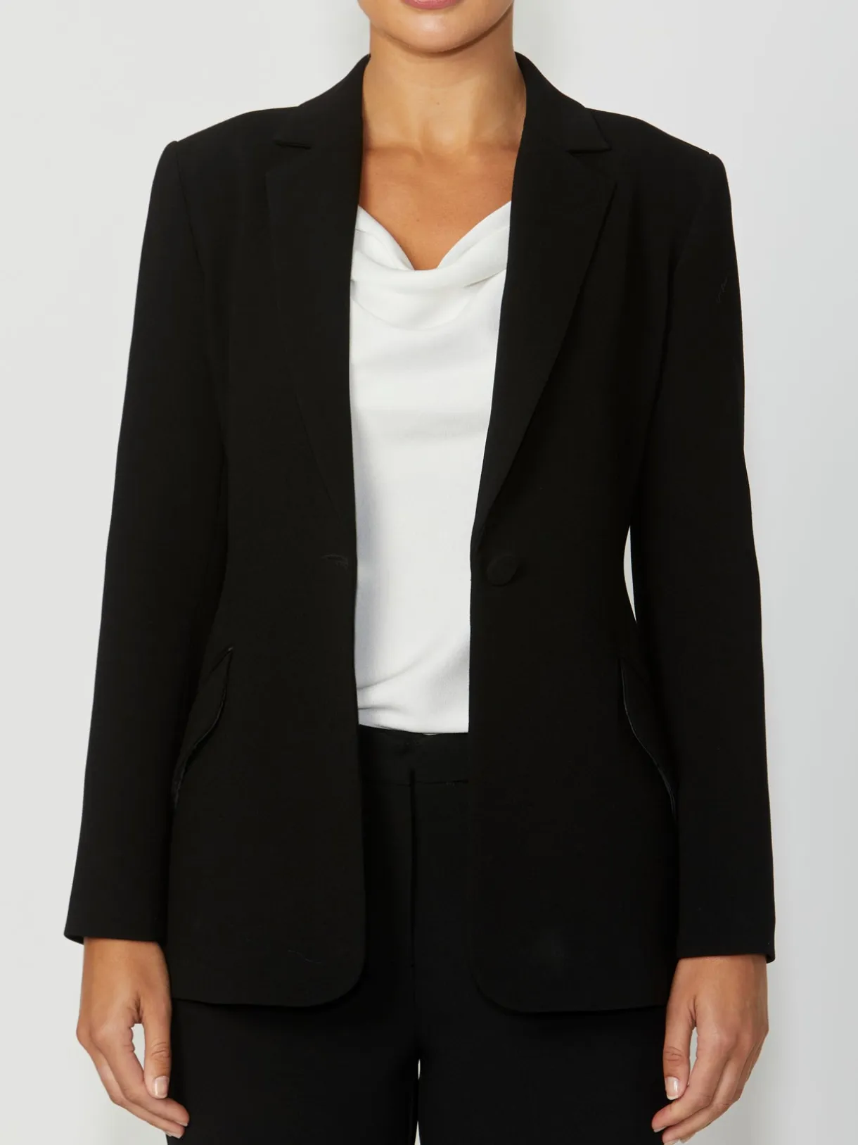 Anthea Crawford Coats & Jackets<Lola Jacket Black